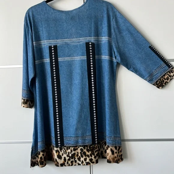 NWOT Super Fun Graphic Shirt! - Picture 5 of 9